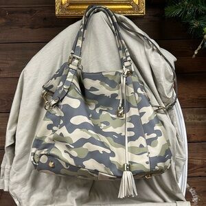 Vintage GILI QVC Genuine Leather Large Tote/Shoulder/Crossbody Camouflage Bag
